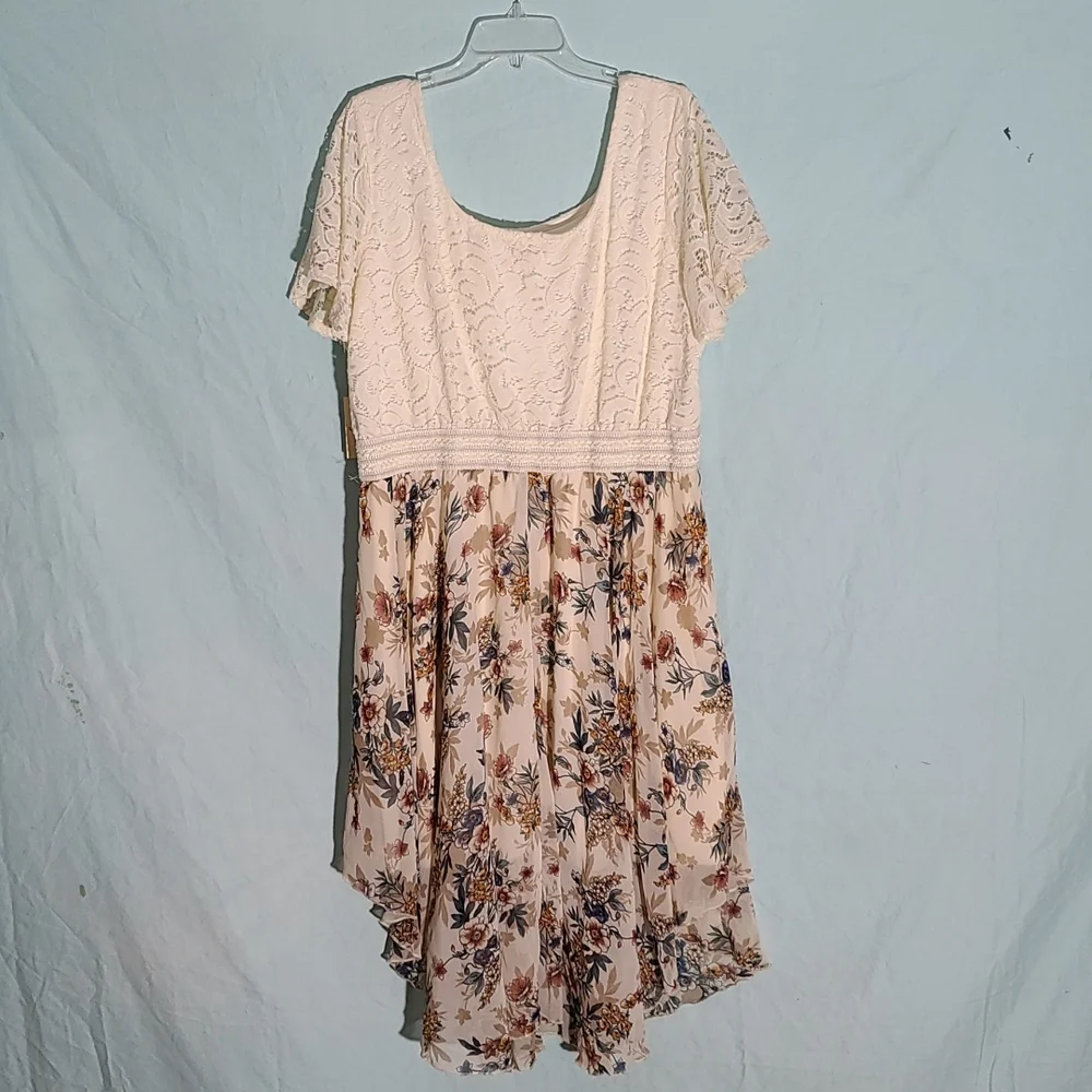 LIBERTY LOVE DRESS - Picture 2 of 9